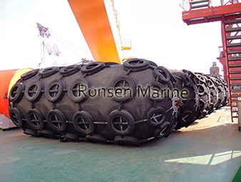 PNEUMATIC RUBBER FENDERS YOKOHAMA TYPE RONSEN-MARINE CHINA FACTORY